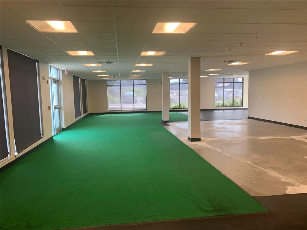 390 South Avenue, Rochester, New York 14620, Rochester, New York 14620, ,Commercial Lease,For Rent,390 South Avenue, Rochester, New York 14620,R1590333