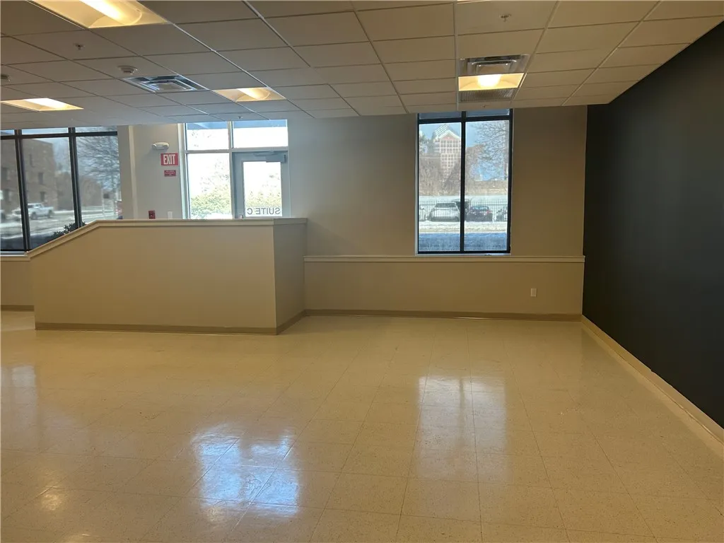 390 South Avenue, Rochester, New York 14620, Rochester, New York 14620, ,Commercial Lease,For Rent,390 South Avenue, Rochester, New York 14620,R1590333