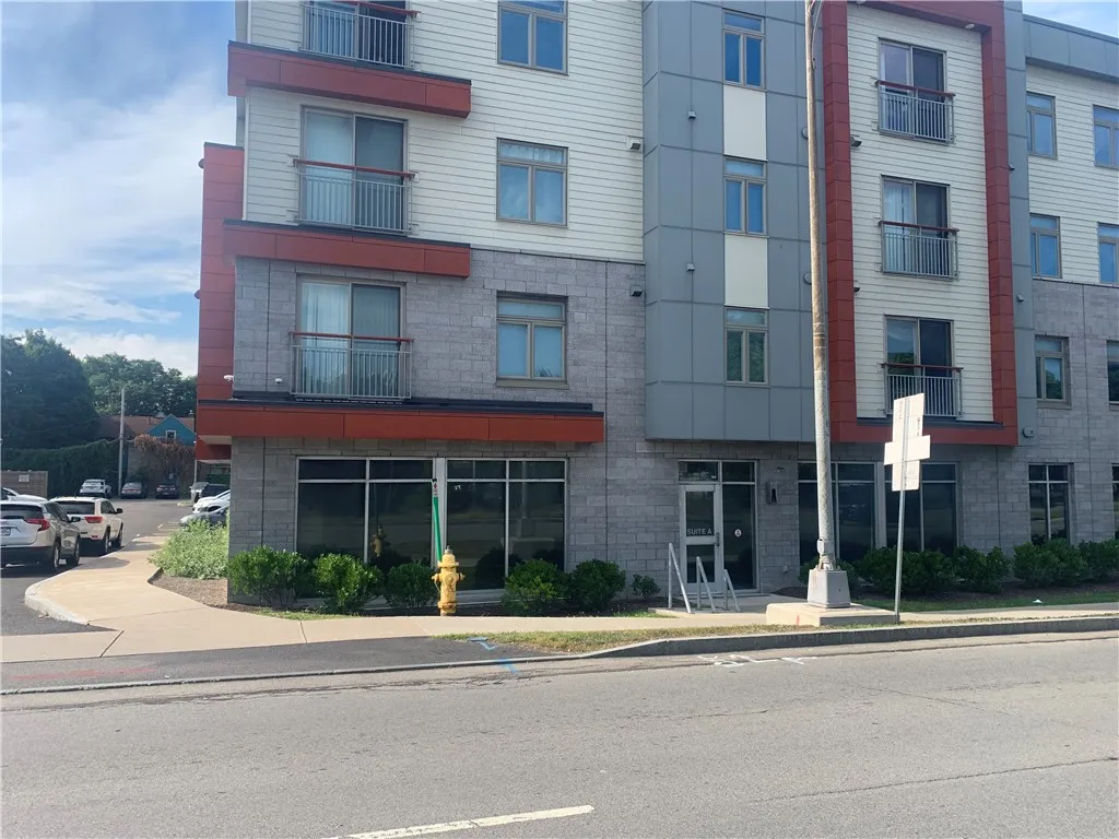 390 South Avenue, Rochester, New York 14620, Rochester, New York 14620, ,Commercial Lease,For Rent,390 South Avenue, Rochester, New York 14620,R1590333