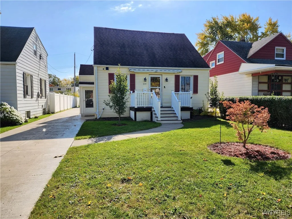609 Emerson Drive, Amherst, New York 14226, Amherst, New York 14226, 3 Bedrooms Bedrooms, 7 Rooms Rooms,2 BathroomsBathrooms,Residential,Closed,609 Emerson Drive, Amherst, New York 14226,0,B1589596
