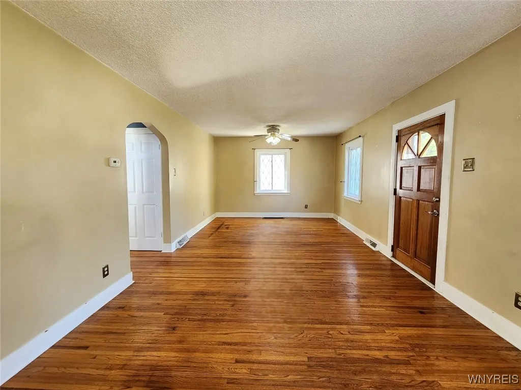 609 Emerson Drive, Amherst, New York 14226, Amherst, New York 14226, 3 Bedrooms Bedrooms, 7 Rooms Rooms,2 BathroomsBathrooms,Residential,Closed,609 Emerson Drive, Amherst, New York 14226,0,B1589596