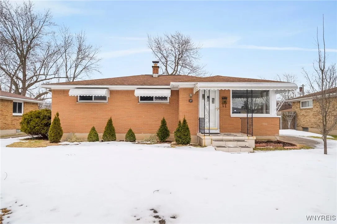 17 Alberta Drive, Amherst, New York 14226, Amherst, New York 14226, 3 Bedrooms Bedrooms, 7 Rooms Rooms,1 BathroomBathrooms,Residential,Closed,17 Alberta Drive, Amherst, New York 14226,0,B1590489