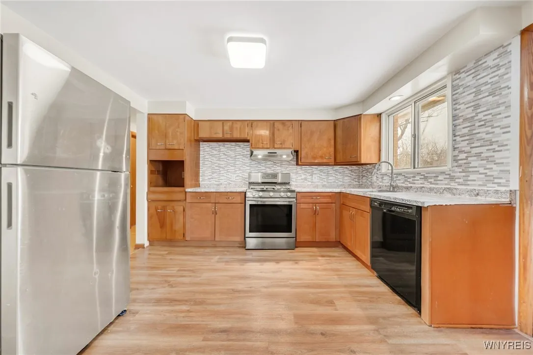 17 Alberta Drive, Amherst, New York 14226, Amherst, New York 14226, 3 Bedrooms Bedrooms, 7 Rooms Rooms,1 BathroomBathrooms,Residential,Closed,17 Alberta Drive, Amherst, New York 14226,0,B1590489