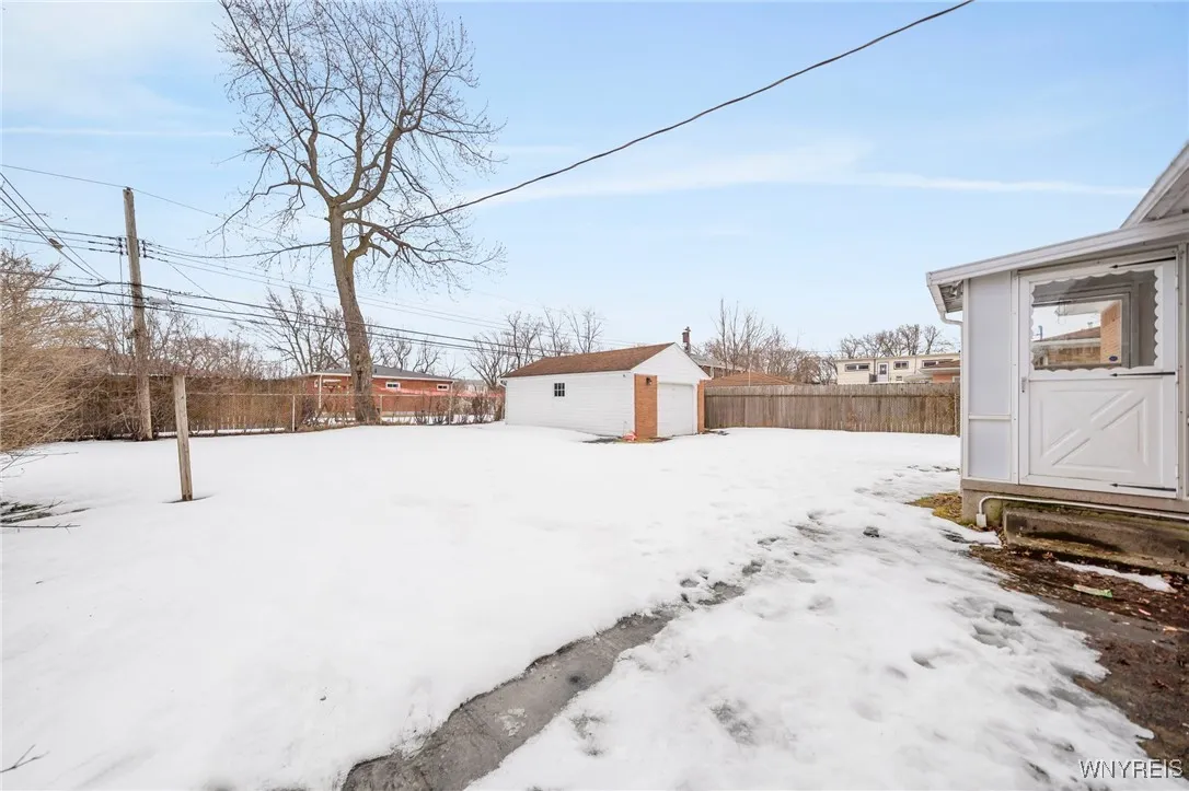 17 Alberta Drive, Amherst, New York 14226, Amherst, New York 14226, 3 Bedrooms Bedrooms, 7 Rooms Rooms,1 BathroomBathrooms,Residential,Closed,17 Alberta Drive, Amherst, New York 14226,0,B1590489