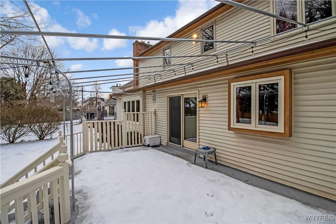 149 Shellridge Drive, Amherst, New York 14051, Amherst, New York 14051, 4 Bedrooms Bedrooms, 9 Rooms Rooms,2 BathroomsBathrooms,Residential,Closed,149 Shellridge Drive, Amherst, New York 14051,0,B1590513