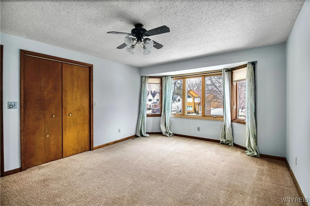 149 Shellridge Drive, Amherst, New York 14051, Amherst, New York 14051, 4 Bedrooms Bedrooms, 9 Rooms Rooms,2 BathroomsBathrooms,Residential,Closed,149 Shellridge Drive, Amherst, New York 14051,0,B1590513