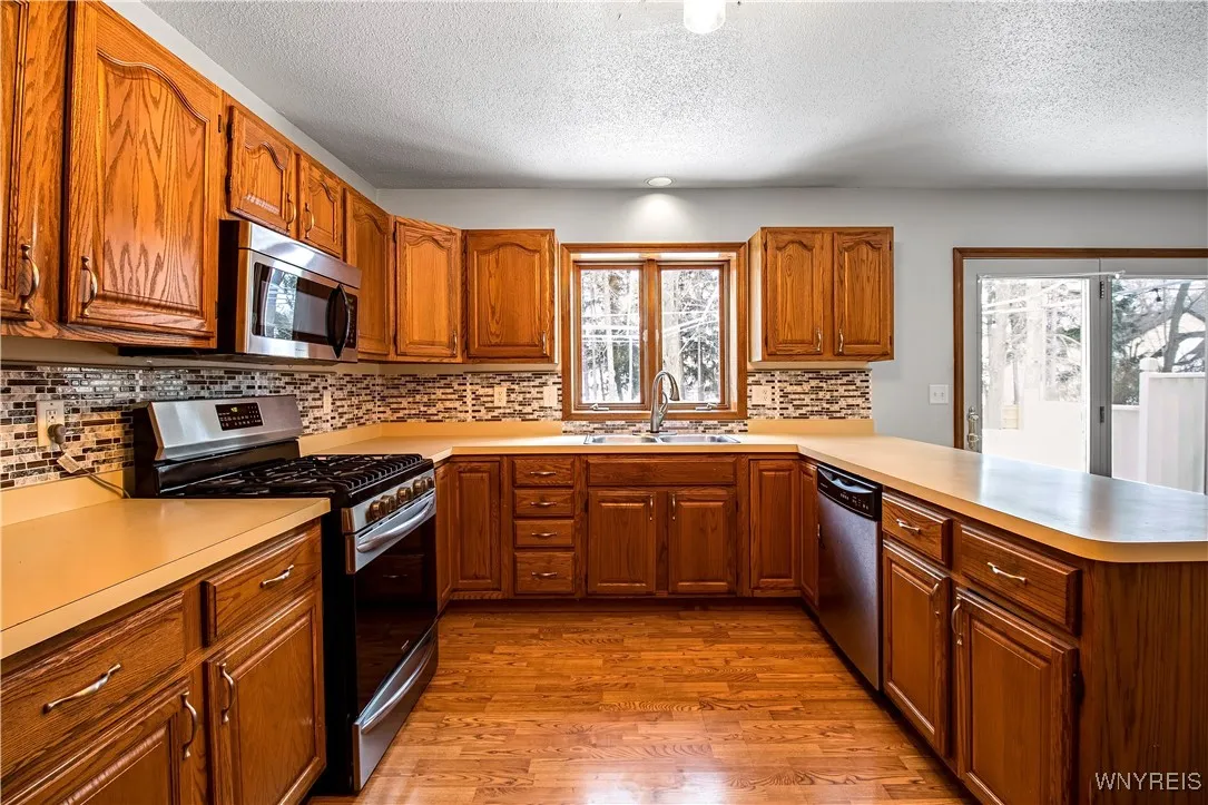 149 Shellridge Drive, Amherst, New York 14051, Amherst, New York 14051, 4 Bedrooms Bedrooms, 9 Rooms Rooms,2 BathroomsBathrooms,Residential,Closed,149 Shellridge Drive, Amherst, New York 14051,0,B1590513