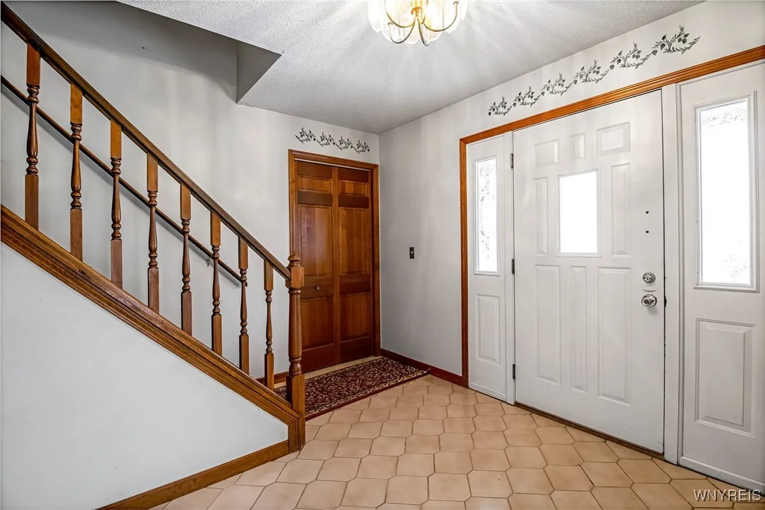 149 Shellridge Drive, Amherst, New York 14051, Amherst, New York 14051, 4 Bedrooms Bedrooms, 9 Rooms Rooms,2 BathroomsBathrooms,Residential,Closed,149 Shellridge Drive, Amherst, New York 14051,0,B1590513