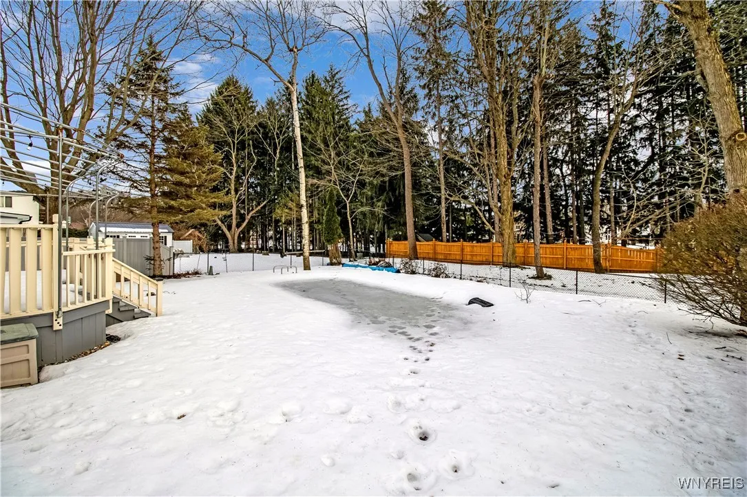 149 Shellridge Drive, Amherst, New York 14051, Amherst, New York 14051, 4 Bedrooms Bedrooms, 9 Rooms Rooms,2 BathroomsBathrooms,Residential,Closed,149 Shellridge Drive, Amherst, New York 14051,0,B1590513