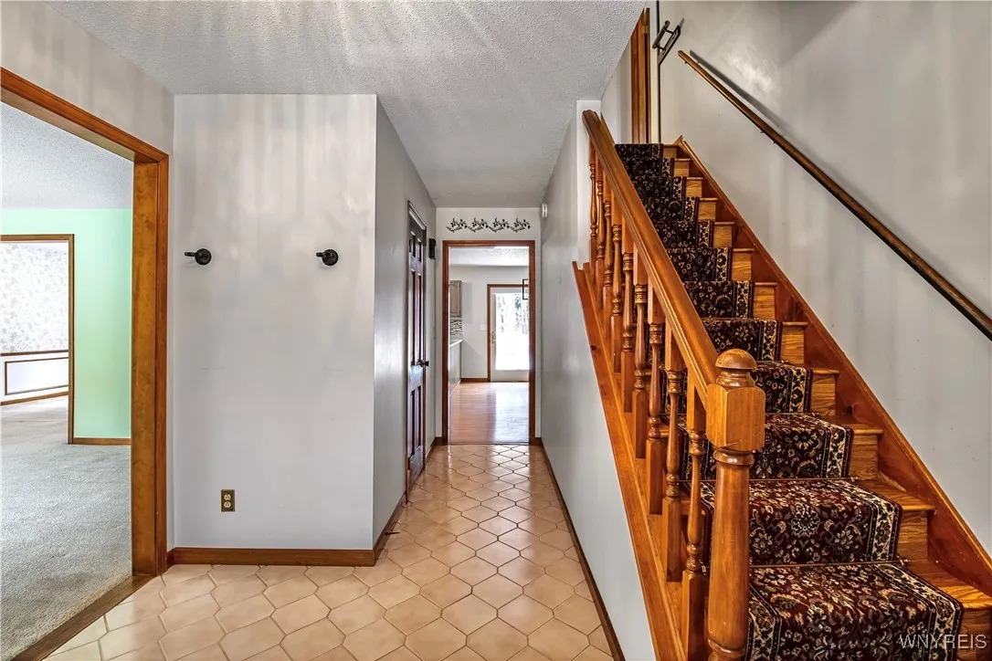149 Shellridge Drive, Amherst, New York 14051, Amherst, New York 14051, 4 Bedrooms Bedrooms, 9 Rooms Rooms,2 BathroomsBathrooms,Residential,Closed,149 Shellridge Drive, Amherst, New York 14051,0,B1590513
