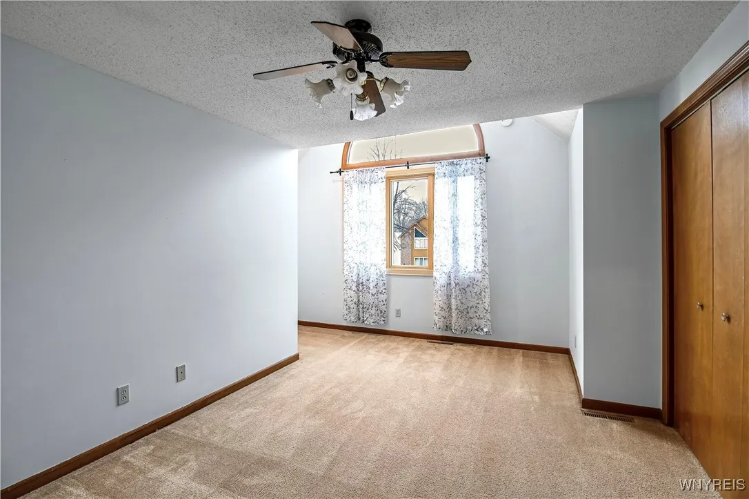 149 Shellridge Drive, Amherst, New York 14051, Amherst, New York 14051, 4 Bedrooms Bedrooms, 9 Rooms Rooms,2 BathroomsBathrooms,Residential,Closed,149 Shellridge Drive, Amherst, New York 14051,0,B1590513