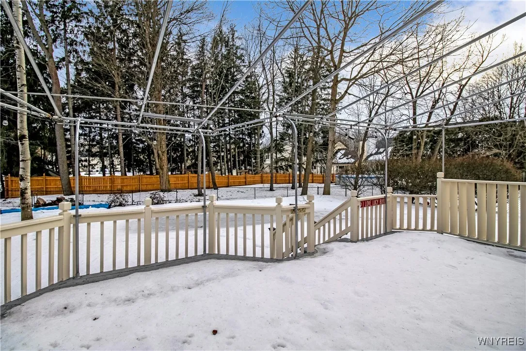 149 Shellridge Drive, Amherst, New York 14051, Amherst, New York 14051, 4 Bedrooms Bedrooms, 9 Rooms Rooms,2 BathroomsBathrooms,Residential,Closed,149 Shellridge Drive, Amherst, New York 14051,0,B1590513