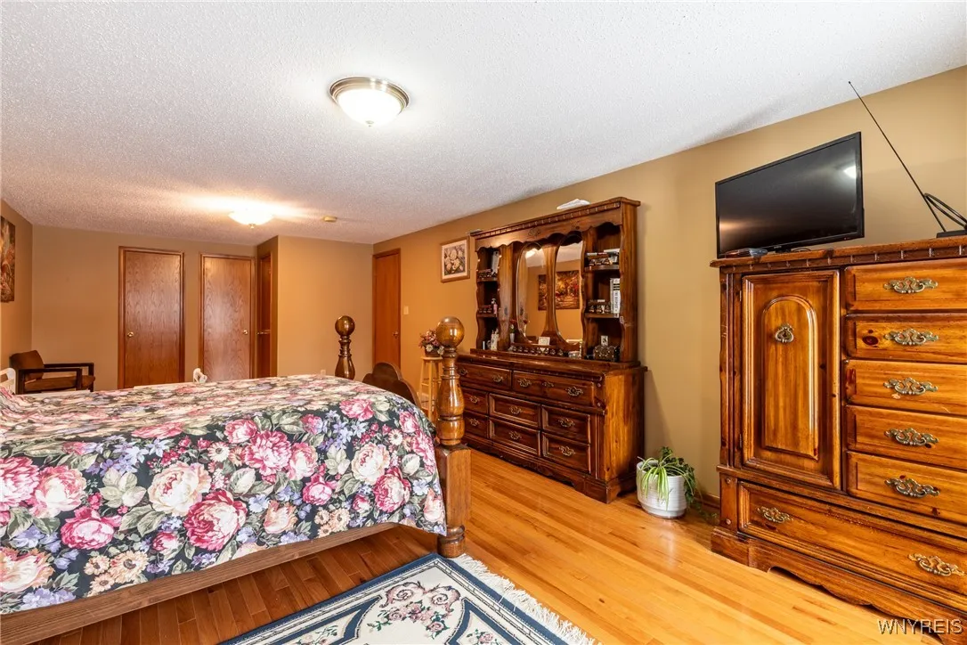 Bedroom 1 15 x 29