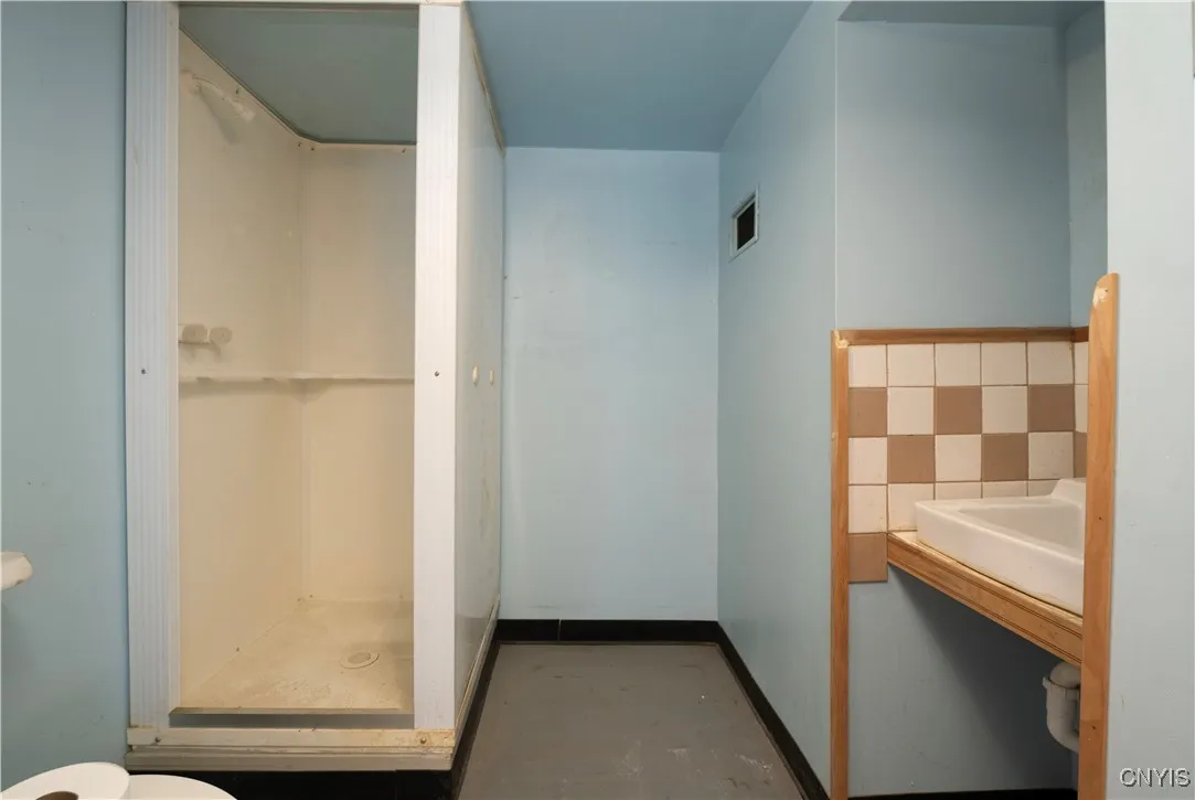 216 Vann Street, Syracuse, New York 13206, Syracuse, New York 13206, 3 Bedrooms Bedrooms, 7 Rooms Rooms,2 BathroomsBathrooms,Residential,Closed,216 Vann Street, Syracuse, New York 13206,0,S1590442