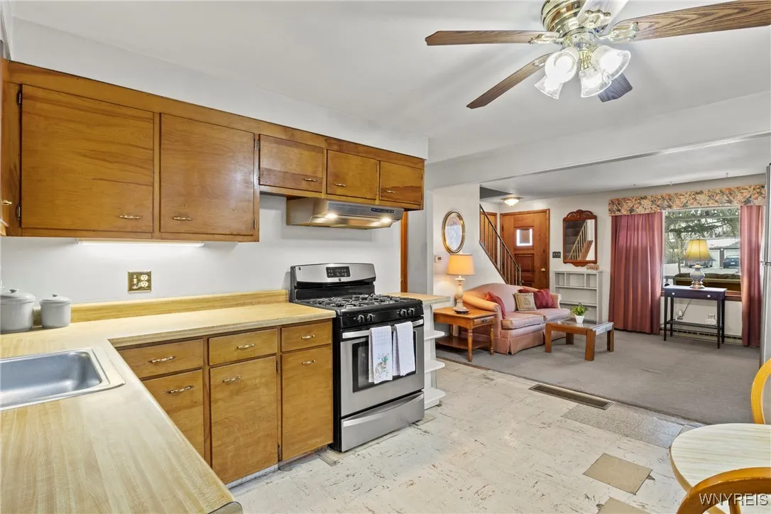 19 Manser Drive, Amherst, New York 14226, Amherst, New York 14226, 4 Bedrooms Bedrooms, 6 Rooms Rooms,1 BathroomBathrooms,Residential,Closed,19 Manser Drive, Amherst, New York 14226,0,B1590347