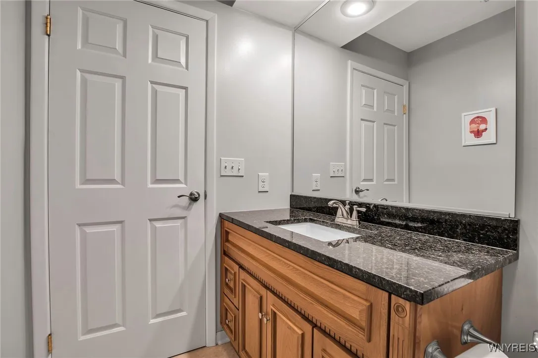 1075 Youngs Road F, Amherst, New York 14221, Amherst, New York 14221, 2 Bedrooms Bedrooms, 6 Rooms Rooms,2 BathroomsBathrooms,Residential,Closed,1075 Youngs Road F, Amherst, New York 14221,0,B1590237