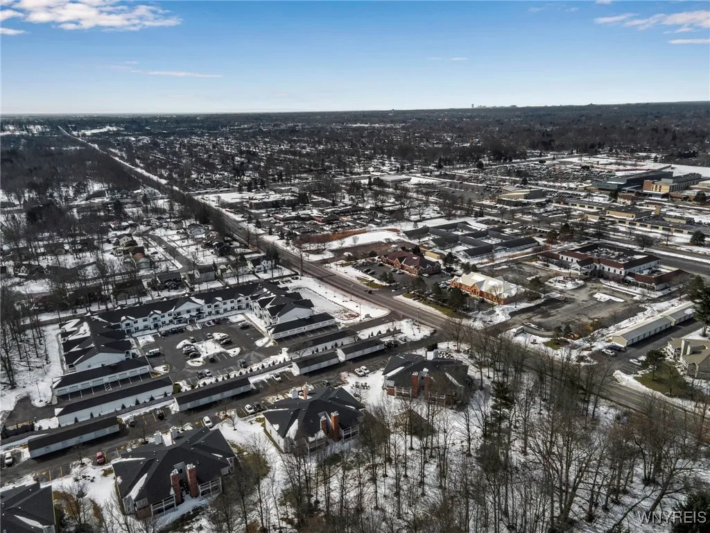 1075 Youngs Road F, Amherst, New York 14221, Amherst, New York 14221, 2 Bedrooms Bedrooms, 6 Rooms Rooms,2 BathroomsBathrooms,Residential,Closed,1075 Youngs Road F, Amherst, New York 14221,0,B1590237