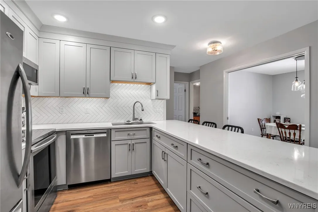 1075 Youngs Road F, Amherst, New York 14221, Amherst, New York 14221, 2 Bedrooms Bedrooms, 6 Rooms Rooms,2 BathroomsBathrooms,Residential,Closed,1075 Youngs Road F, Amherst, New York 14221,0,B1590237