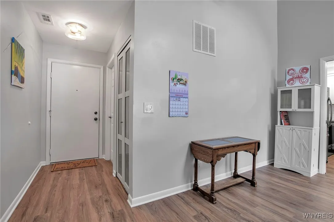 1075 Youngs Road F, Amherst, New York 14221, Amherst, New York 14221, 2 Bedrooms Bedrooms, 6 Rooms Rooms,2 BathroomsBathrooms,Residential,Closed,1075 Youngs Road F, Amherst, New York 14221,0,B1590237