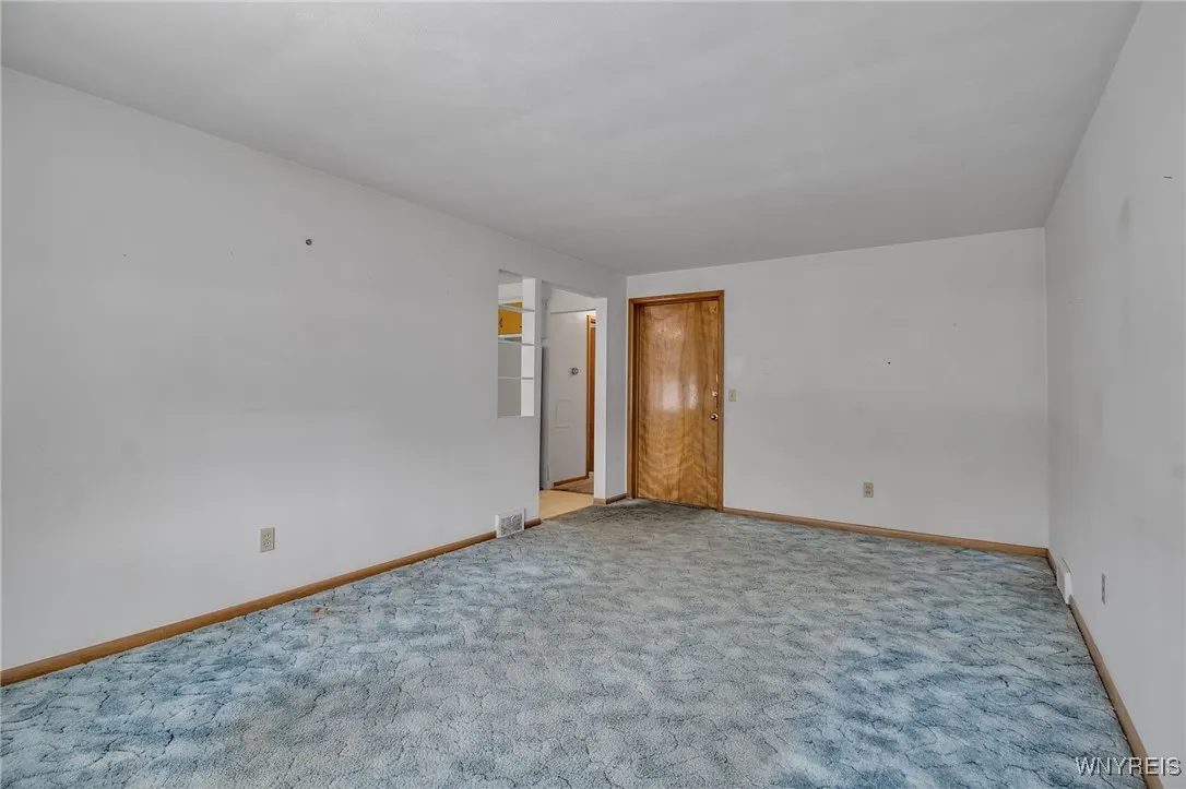 76 South Union Road, Amherst, New York 14221, Amherst, New York 14221, 6 Bedrooms Bedrooms, ,2 BathroomsBathrooms,Residential,Closed,76 South Union Road, Amherst, New York 14221,0,B1590699