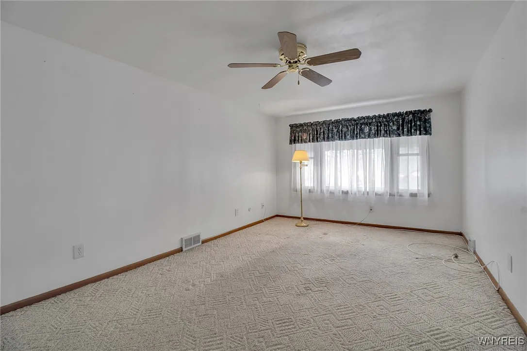 76 South Union Road, Amherst, New York 14221, Amherst, New York 14221, 6 Bedrooms Bedrooms, ,2 BathroomsBathrooms,Residential,Closed,76 South Union Road, Amherst, New York 14221,0,B1590699