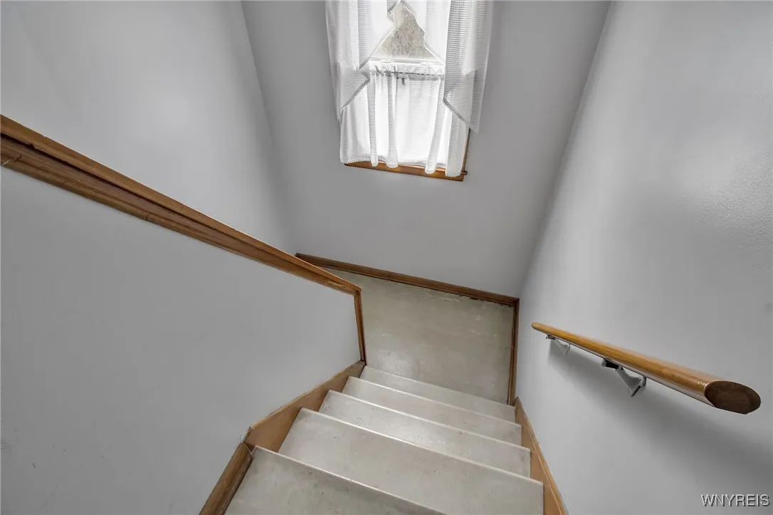 76 South Union Road, Amherst, New York 14221, Amherst, New York 14221, 6 Bedrooms Bedrooms, ,2 BathroomsBathrooms,Residential,Closed,76 South Union Road, Amherst, New York 14221,0,B1590699