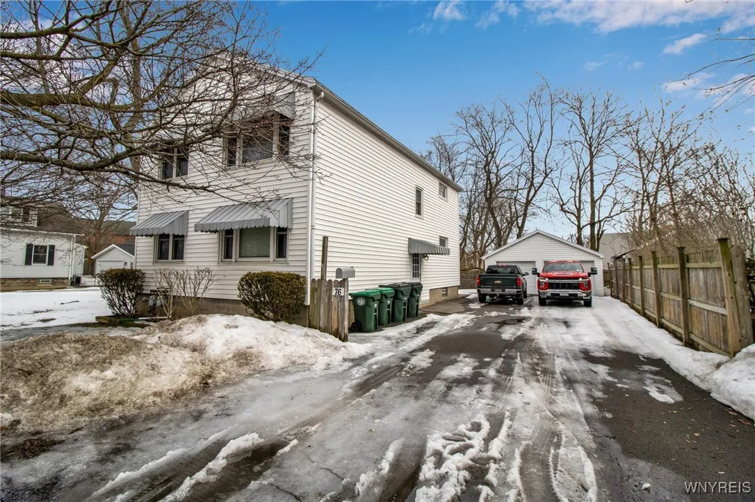76 South Union Road, Amherst, New York 14221, Amherst, New York 14221, 6 Bedrooms Bedrooms, ,2 BathroomsBathrooms,Residential,Closed,76 South Union Road, Amherst, New York 14221,0,B1590699