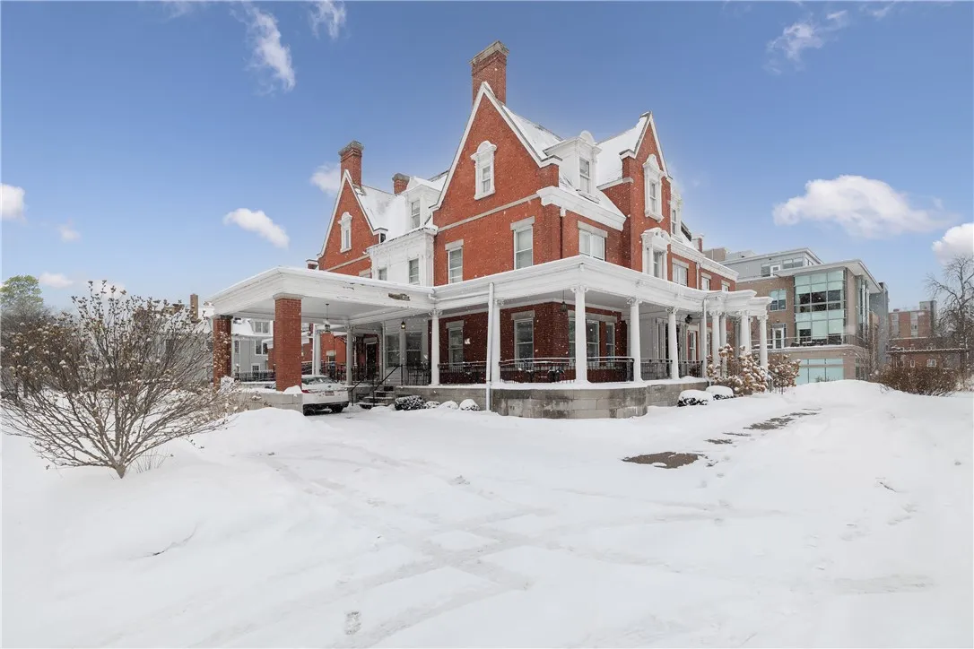 566 East Avenue, Rochester, New York 14607, Rochester, New York 14607, ,Commercial Sale,For Sale,566 East Avenue, Rochester, New York 14607,R1589441
