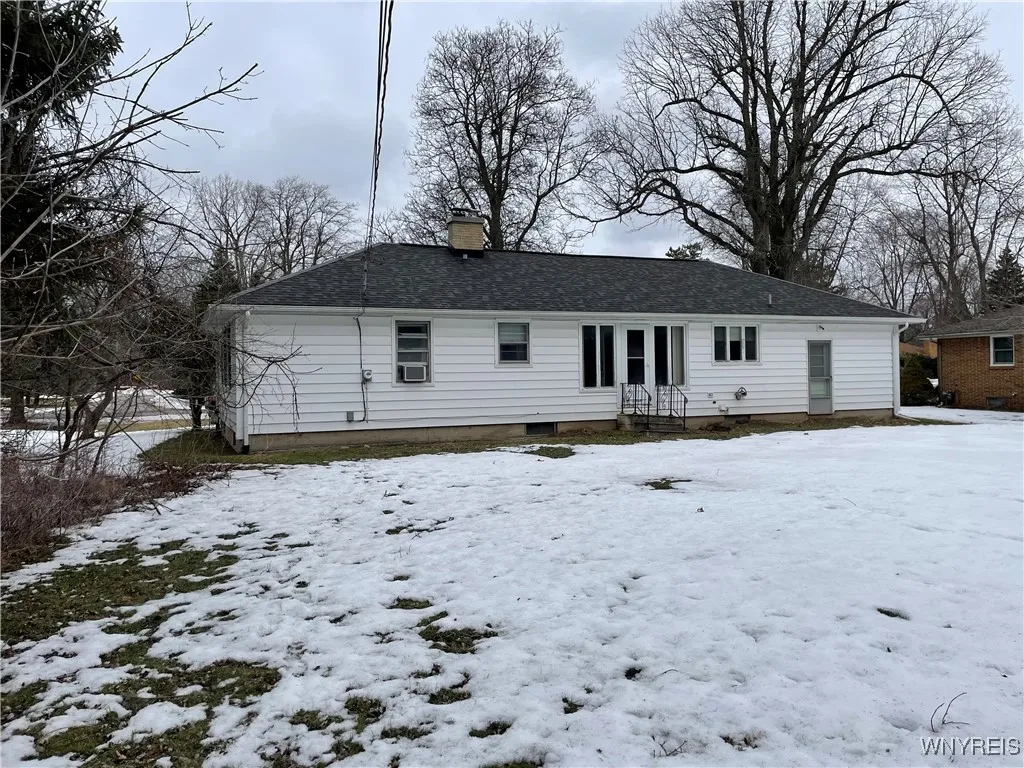 8315 Hirschwood Drive, Clarence, New York 14221, Clarence, New York 14221, 3 Bedrooms Bedrooms, 8 Rooms Rooms,1 BathroomBathrooms,Residential,Closed,8315 Hirschwood Drive, Clarence, New York 14221,0,B1590871