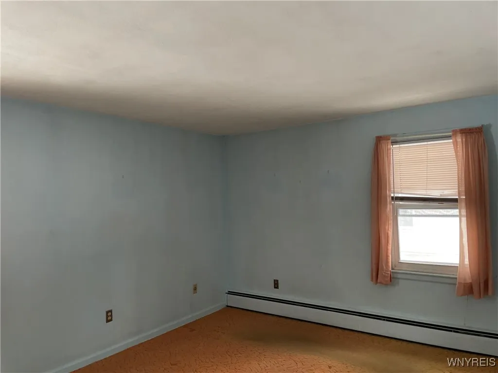 8315 Hirschwood Drive, Clarence, New York 14221, Clarence, New York 14221, 3 Bedrooms Bedrooms, 8 Rooms Rooms,1 BathroomBathrooms,Residential,Closed,8315 Hirschwood Drive, Clarence, New York 14221,0,B1590871