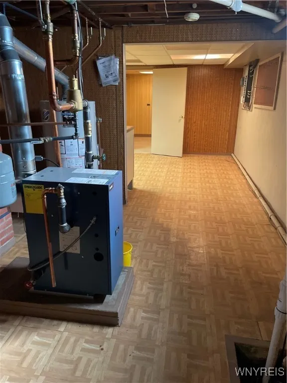 8315 Hirschwood Drive, Clarence, New York 14221, Clarence, New York 14221, 3 Bedrooms Bedrooms, 8 Rooms Rooms,1 BathroomBathrooms,Residential,Closed,8315 Hirschwood Drive, Clarence, New York 14221,0,B1590871