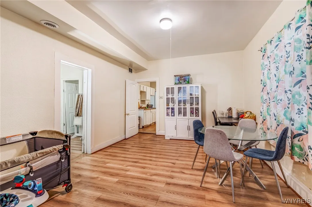 81 Schutrum Street, Buffalo, New York 14212, Buffalo, New York 14212, 5 Bedrooms Bedrooms, ,2 BathroomsBathrooms,Residential,Closed,81 Schutrum Street, Buffalo, New York 14212,0,B1591021