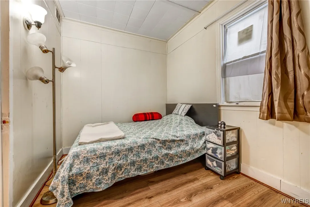 81 Schutrum Street, Buffalo, New York 14212, Buffalo, New York 14212, 5 Bedrooms Bedrooms, ,2 BathroomsBathrooms,Residential,Closed,81 Schutrum Street, Buffalo, New York 14212,0,B1591021
