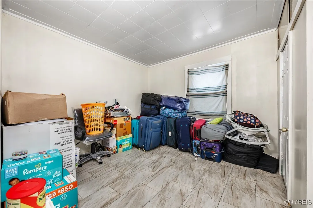 81 Schutrum Street, Buffalo, New York 14212, Buffalo, New York 14212, 5 Bedrooms Bedrooms, ,2 BathroomsBathrooms,Residential,Closed,81 Schutrum Street, Buffalo, New York 14212,0,B1591021