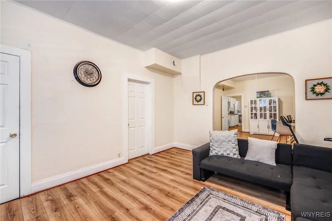 81 Schutrum Street, Buffalo, New York 14212, Buffalo, New York 14212, 5 Bedrooms Bedrooms, ,2 BathroomsBathrooms,Residential,Closed,81 Schutrum Street, Buffalo, New York 14212,0,B1591021