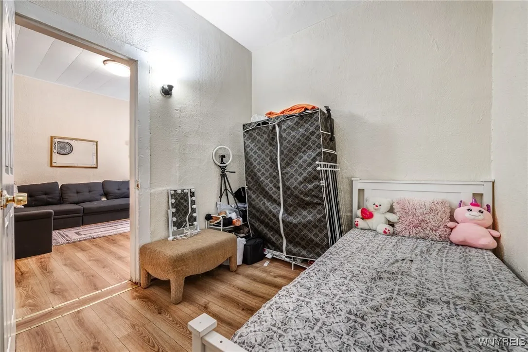 81 Schutrum Street, Buffalo, New York 14212, Buffalo, New York 14212, 5 Bedrooms Bedrooms, ,2 BathroomsBathrooms,Residential,Closed,81 Schutrum Street, Buffalo, New York 14212,0,B1591021