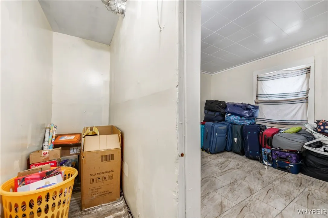 81 Schutrum Street, Buffalo, New York 14212, Buffalo, New York 14212, 5 Bedrooms Bedrooms, ,2 BathroomsBathrooms,Residential,Closed,81 Schutrum Street, Buffalo, New York 14212,0,B1591021