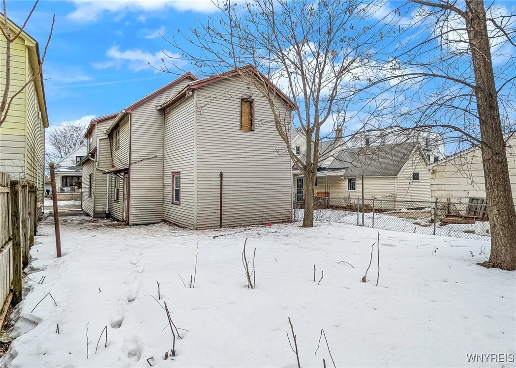 81 Schutrum Street, Buffalo, New York 14212, Buffalo, New York 14212, 5 Bedrooms Bedrooms, ,2 BathroomsBathrooms,Residential,Closed,81 Schutrum Street, Buffalo, New York 14212,0,B1591021