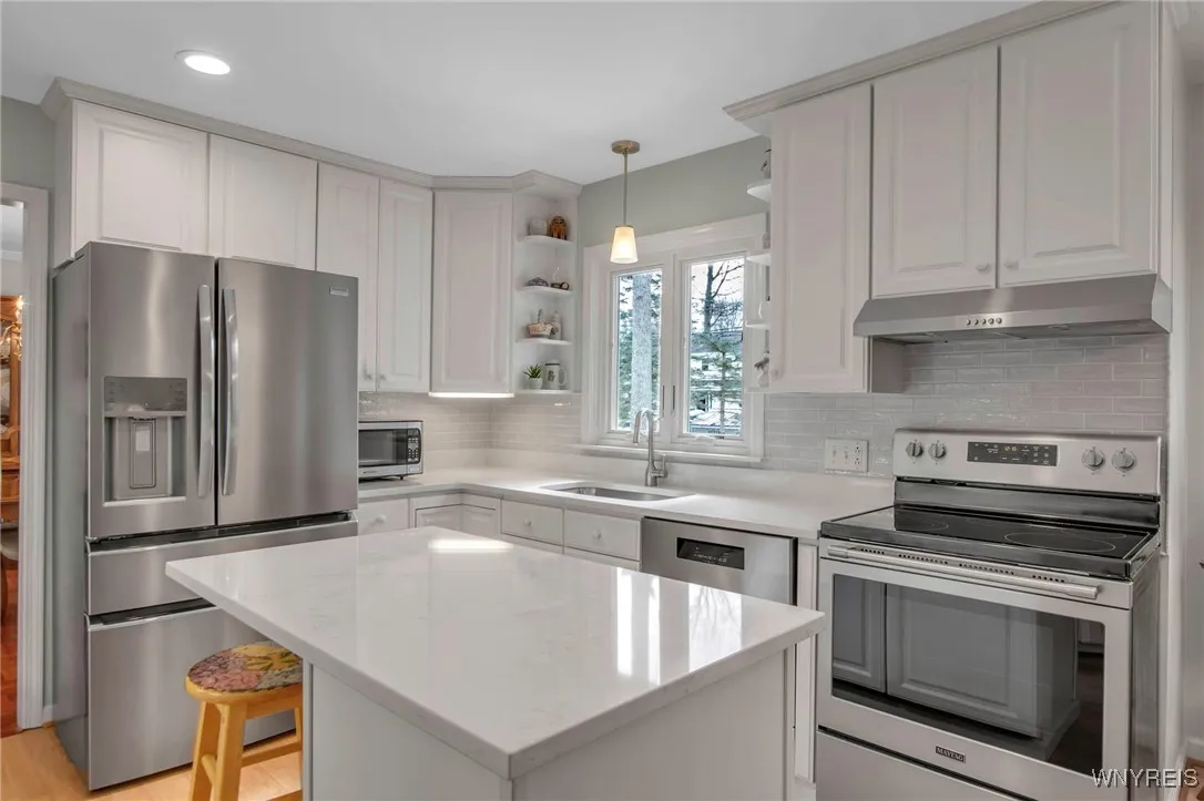 72 Wood Acres Drive, Amherst, New York 14051, Amherst, New York 14051, 4 Bedrooms Bedrooms, 10 Rooms Rooms,3 BathroomsBathrooms,Residential,Closed,72 Wood Acres Drive, Amherst, New York 14051,0,B1590770