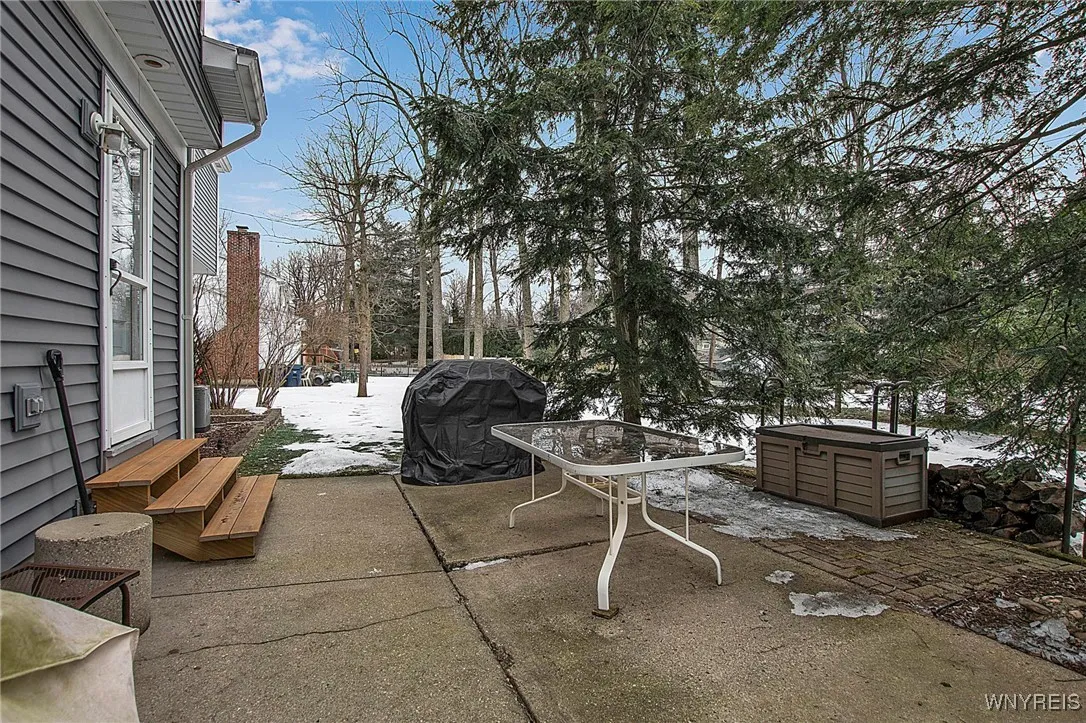 72 Wood Acres Drive, Amherst, New York 14051, Amherst, New York 14051, 4 Bedrooms Bedrooms, 10 Rooms Rooms,3 BathroomsBathrooms,Residential,Closed,72 Wood Acres Drive, Amherst, New York 14051,0,B1590770