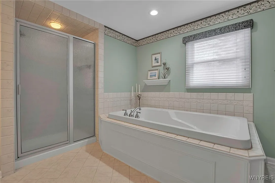 72 Wood Acres Drive, Amherst, New York 14051, Amherst, New York 14051, 4 Bedrooms Bedrooms, 10 Rooms Rooms,3 BathroomsBathrooms,Residential,Closed,72 Wood Acres Drive, Amherst, New York 14051,0,B1590770