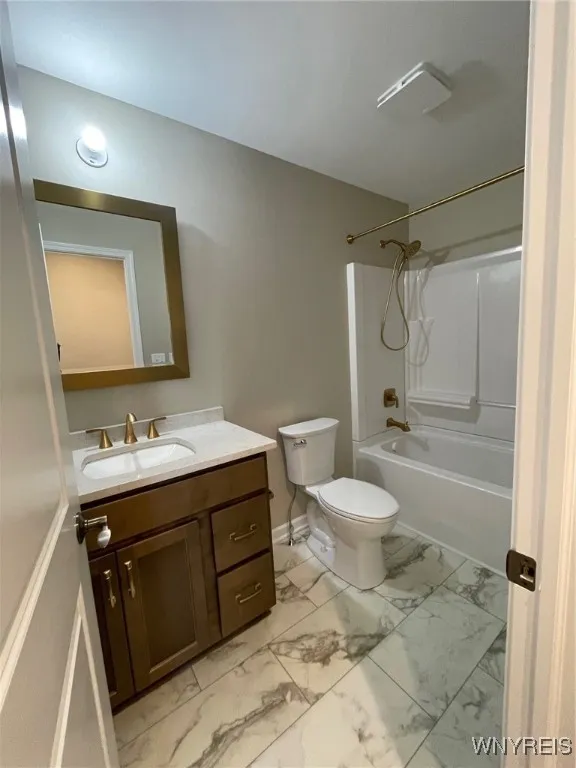 Main bathroom