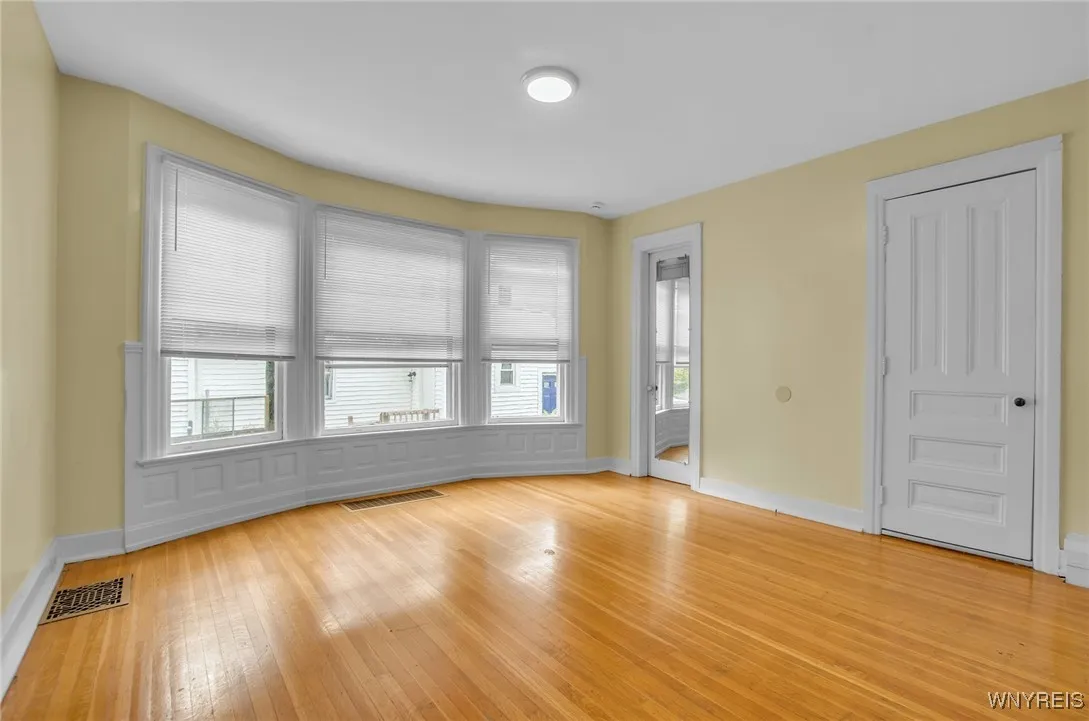 241 West Utica, Buffalo, New York 14222, Buffalo, New York 14222, 5 Bedrooms Bedrooms, ,3 BathroomsBathrooms,Residential,For Sale,241 West Utica, Buffalo, New York 14222,0,B1591043
