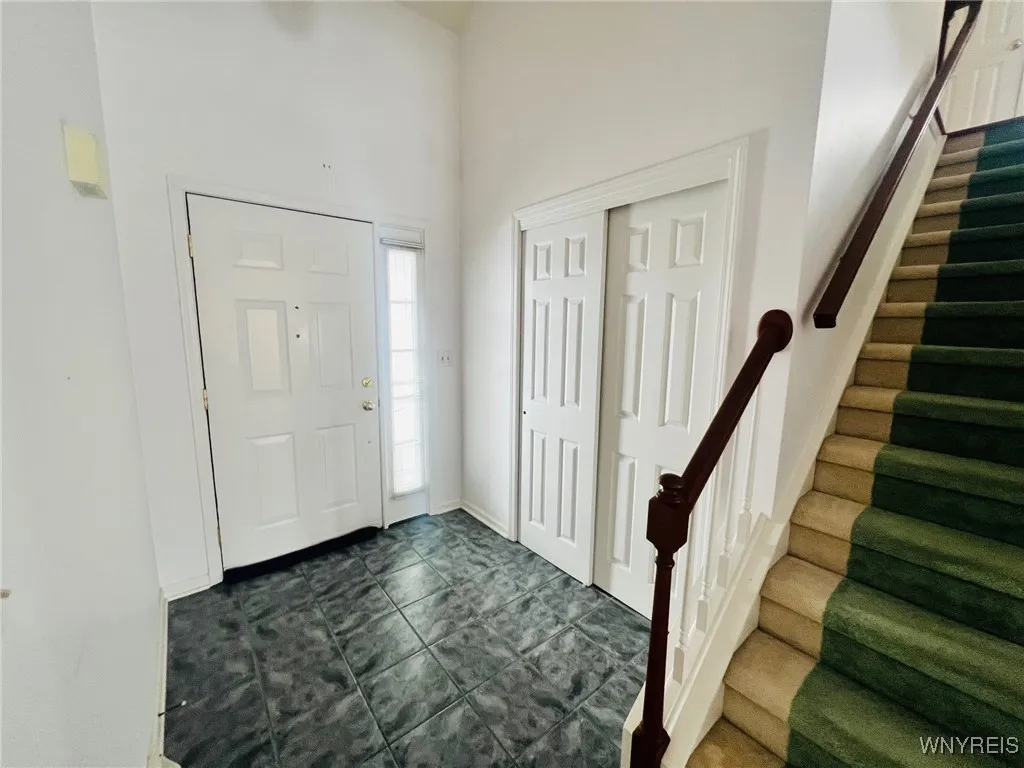 2850 Amsdell Road 9, Hamburg, New York 14075, Hamburg, New York 14075, 4 Bedrooms Bedrooms, 8 Rooms Rooms,3 BathroomsBathrooms,Residential,Closed,2850 Amsdell Road 9, Hamburg, New York 14075,0,B1591061