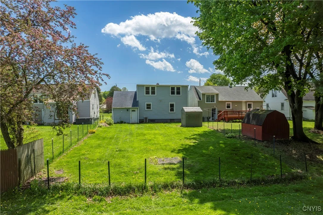 15 Bayliss Avenue, Whitestown, New York 13495, Whitestown, New York 13495, 4 Bedrooms Bedrooms, 7 Rooms Rooms,1 BathroomBathrooms,Residential,Closed,15 Bayliss Avenue, Whitestown, New York 13495,0,S1591166