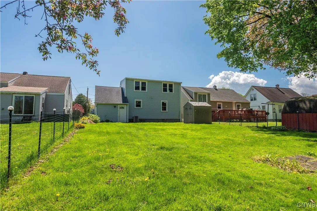 15 Bayliss Avenue, Whitestown, New York 13495, Whitestown, New York 13495, 4 Bedrooms Bedrooms, 7 Rooms Rooms,1 BathroomBathrooms,Residential,Closed,15 Bayliss Avenue, Whitestown, New York 13495,0,S1591166