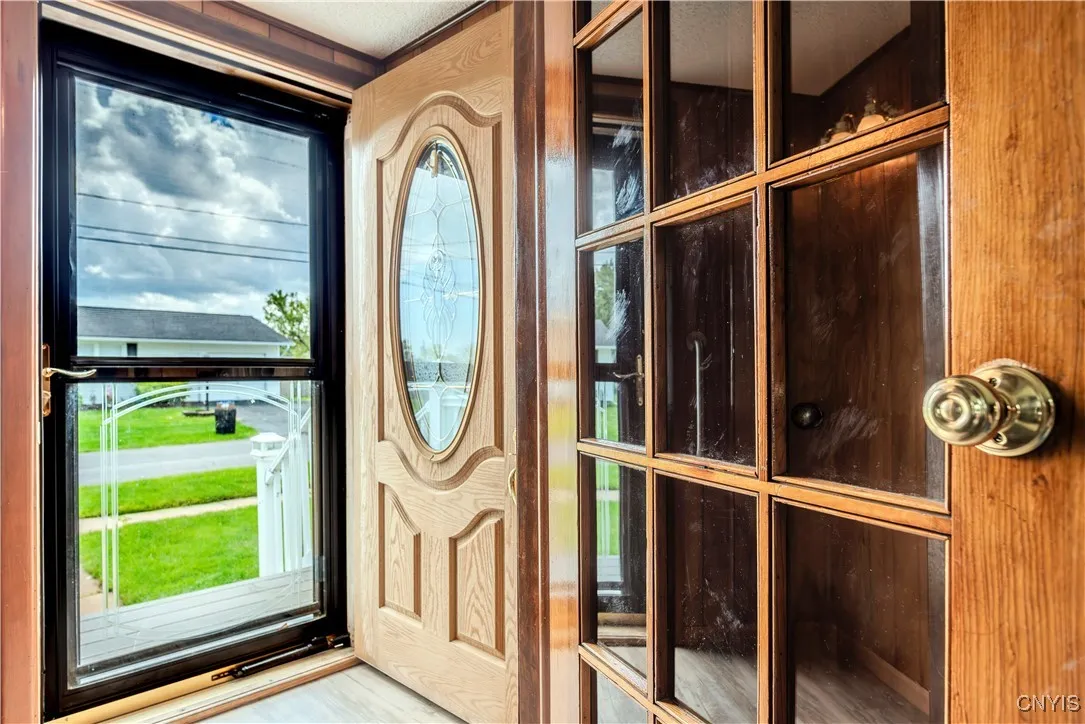 15 Bayliss Avenue, Whitestown, New York 13495, Whitestown, New York 13495, 4 Bedrooms Bedrooms, 7 Rooms Rooms,1 BathroomBathrooms,Residential,Closed,15 Bayliss Avenue, Whitestown, New York 13495,0,S1591166