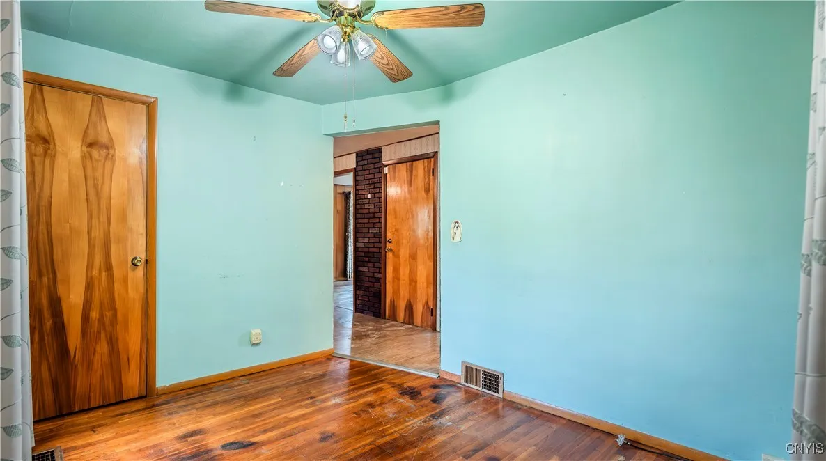 15 Bayliss Avenue, Whitestown, New York 13495, Whitestown, New York 13495, 4 Bedrooms Bedrooms, 7 Rooms Rooms,1 BathroomBathrooms,Residential,Closed,15 Bayliss Avenue, Whitestown, New York 13495,0,S1591166