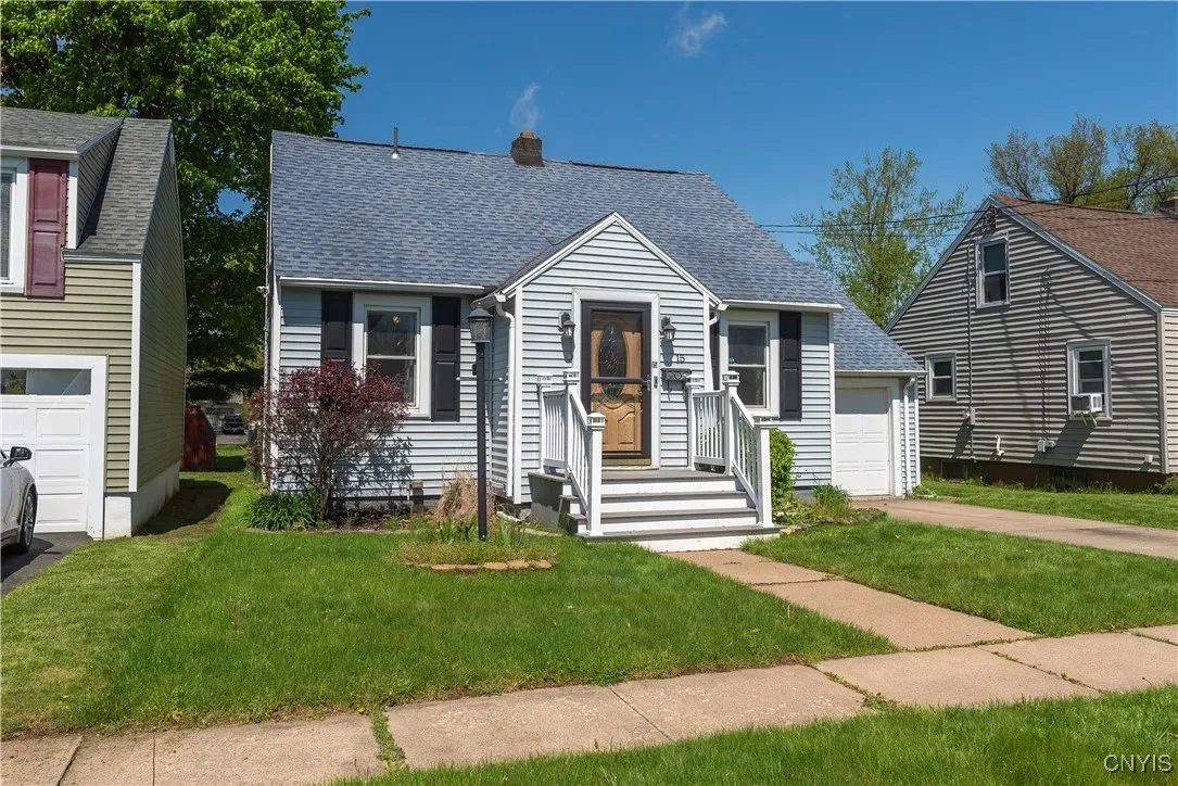 15 Bayliss Avenue, Whitestown, New York 13495, Whitestown, New York 13495, 4 Bedrooms Bedrooms, 7 Rooms Rooms,1 BathroomBathrooms,Residential,Closed,15 Bayliss Avenue, Whitestown, New York 13495,0,S1591166