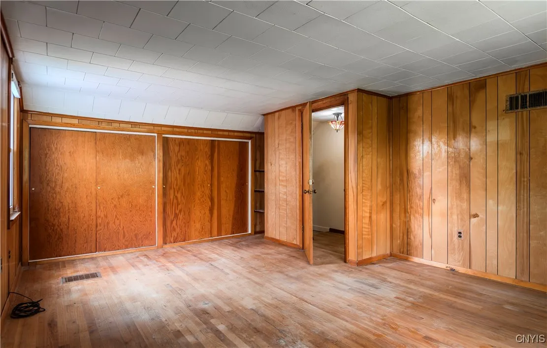15 Bayliss Avenue, Whitestown, New York 13495, Whitestown, New York 13495, 4 Bedrooms Bedrooms, 7 Rooms Rooms,1 BathroomBathrooms,Residential,Closed,15 Bayliss Avenue, Whitestown, New York 13495,0,S1591166
